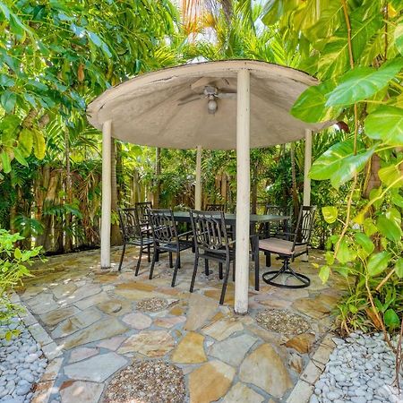 Вилла Luxury Tropical Oasis! Huge Saltwater Pool! 1 Mile To Beach! Форт-Лодердейл Экстерьер фото