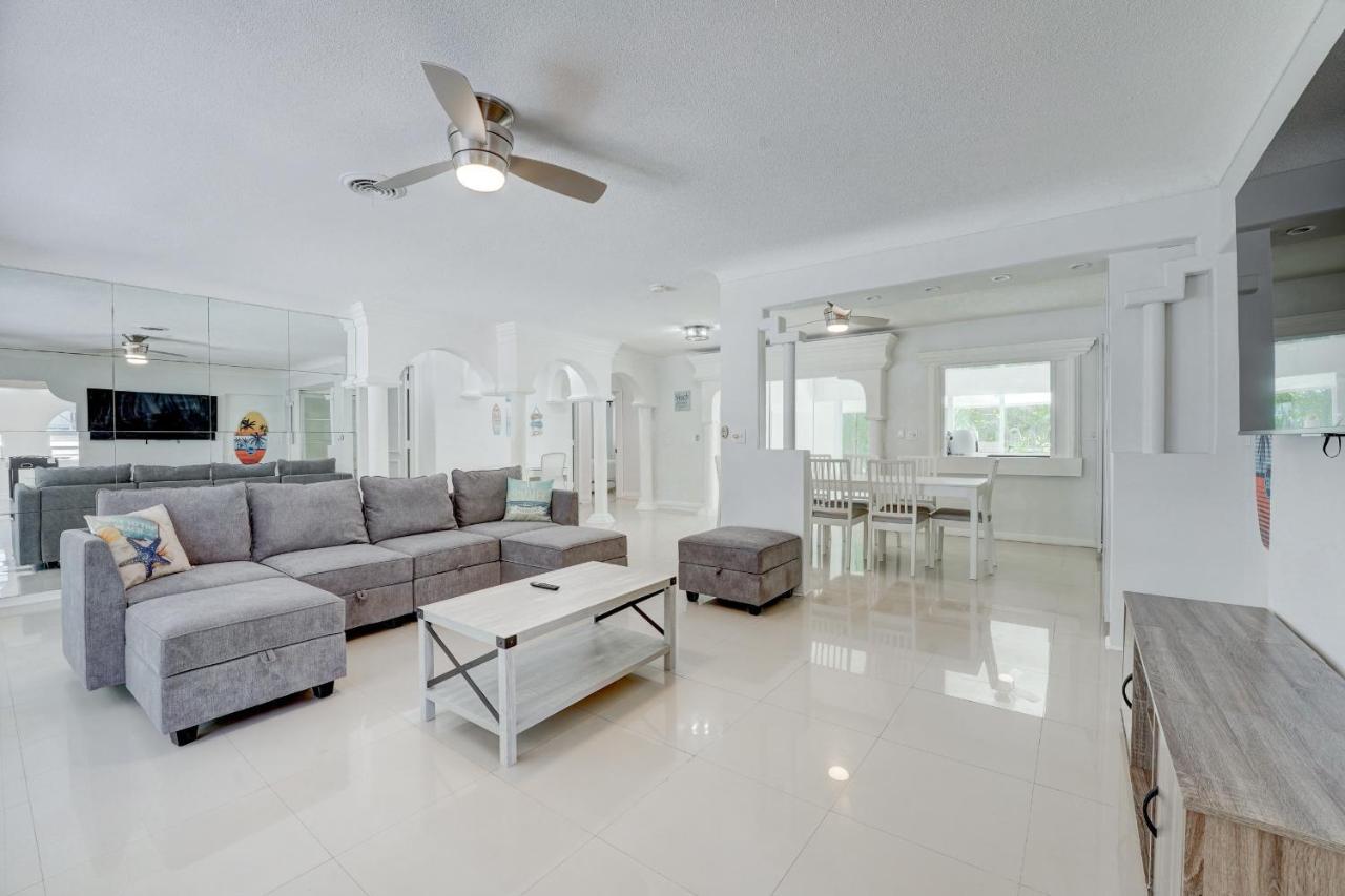 Вилла Luxury Tropical Oasis! Huge Saltwater Pool! 1 Mile To Beach! Форт-Лодердейл Экстерьер фото